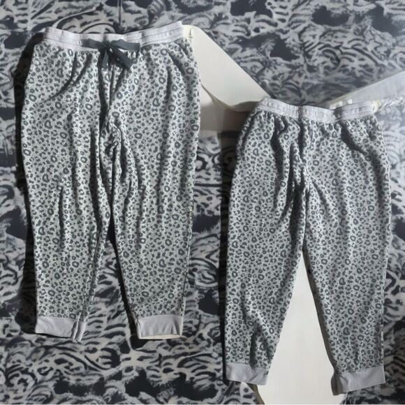 Jaclyn Intimates l Grey & Black Cheetah Print Sweats l 2 Pocket Designl - Picture 12 of 12